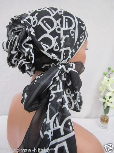 hijab dior